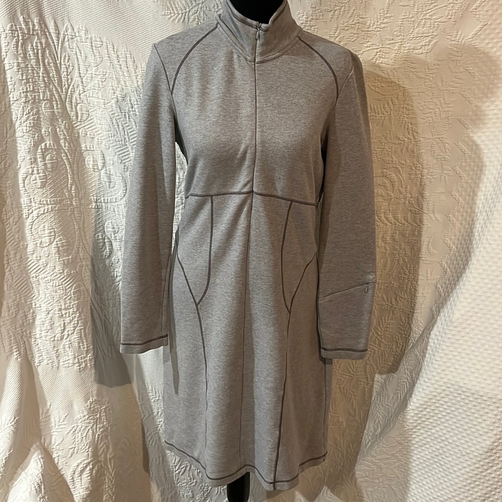 Athleta dress, size medium‎